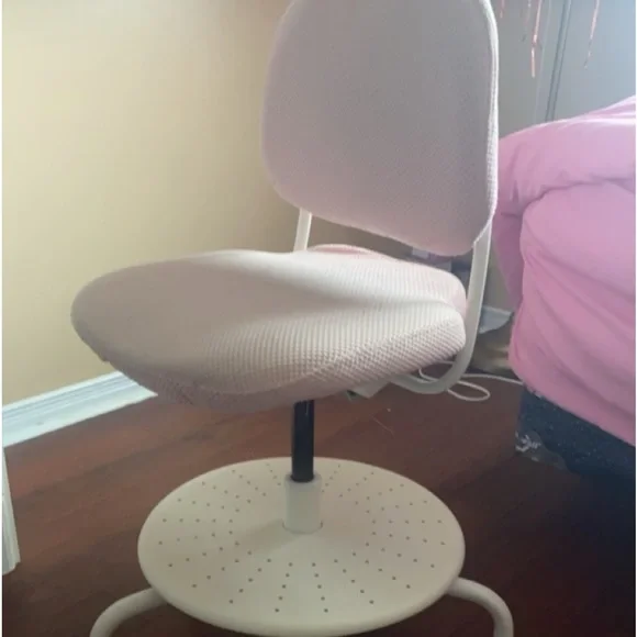 Desk Chair - Picture 2 of 2